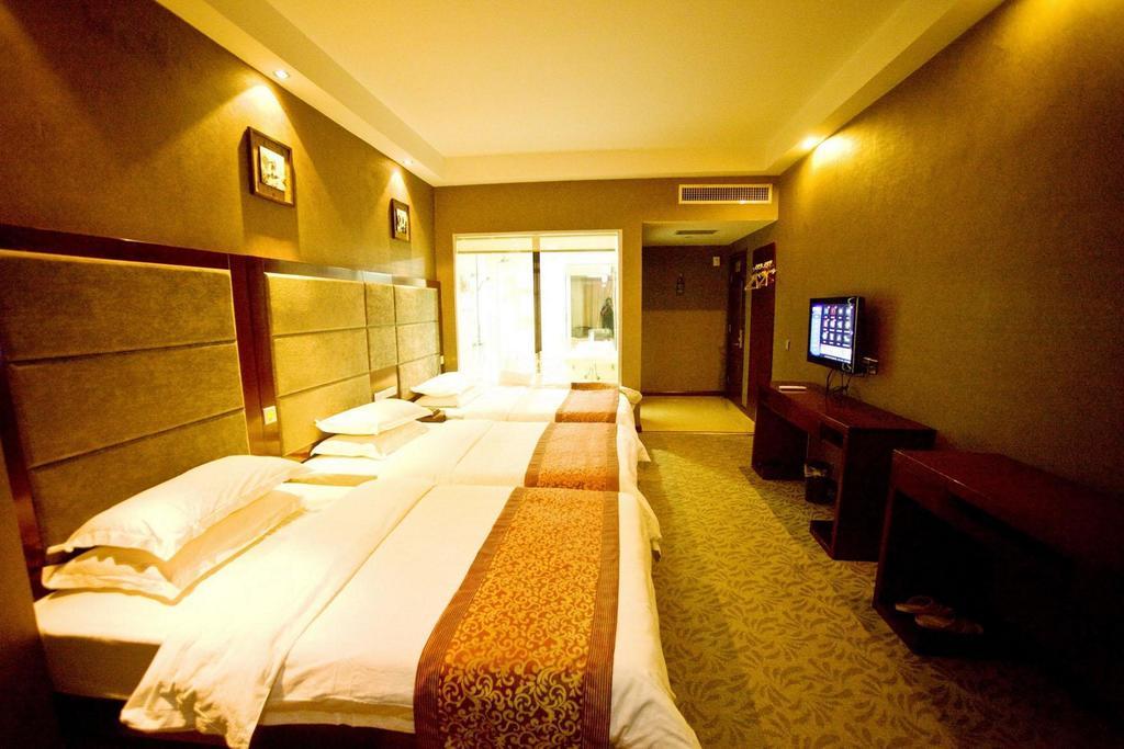 Omeiga Business Hotel Yiwu (Zhejiang) Room photo