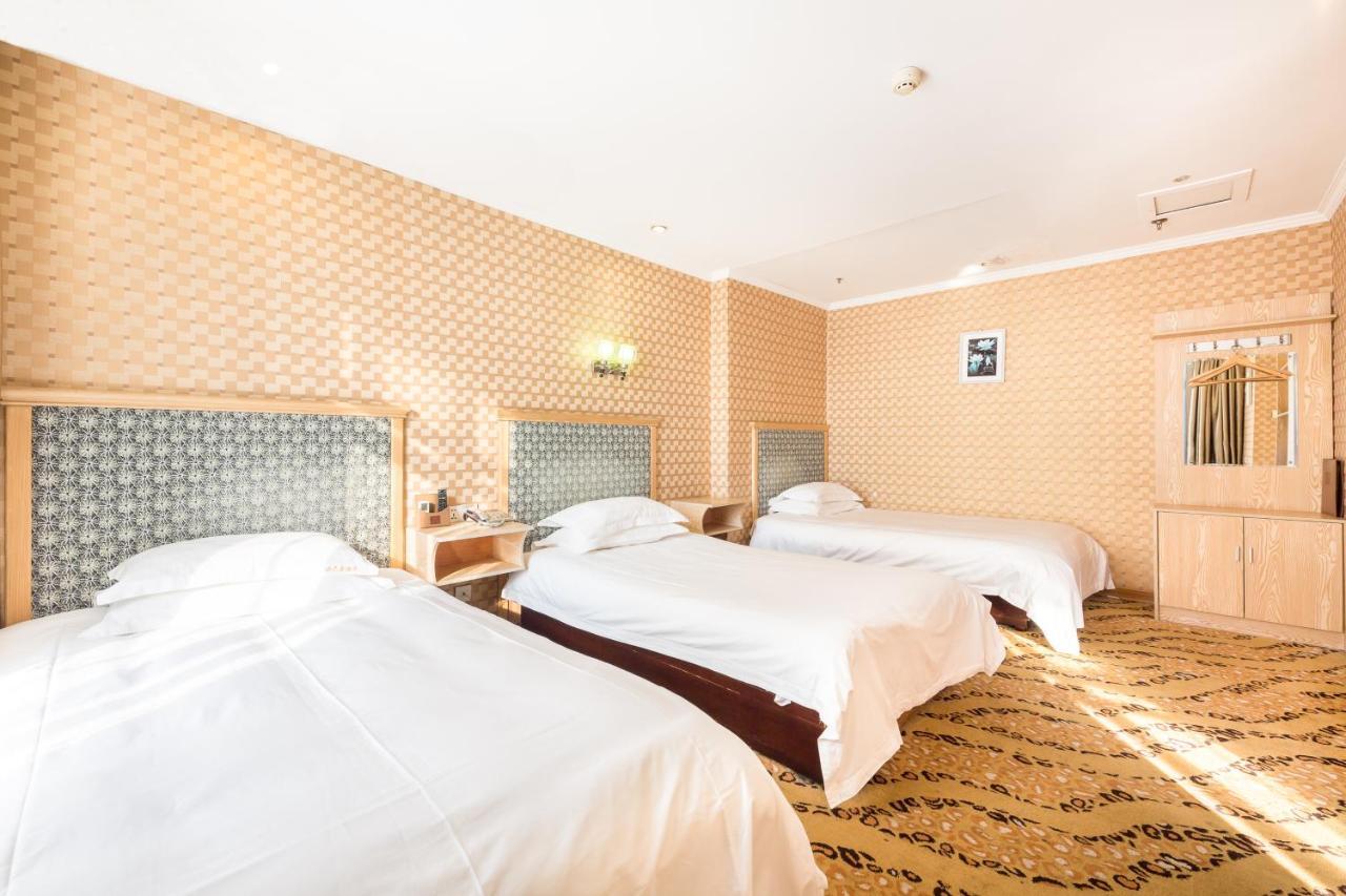 Omeiga Business Hotel Yiwu (Zhejiang) Exterior photo