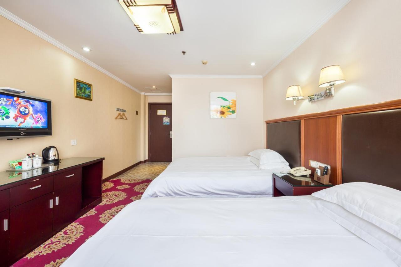 Omeiga Business Hotel Yiwu (Zhejiang) Exterior photo